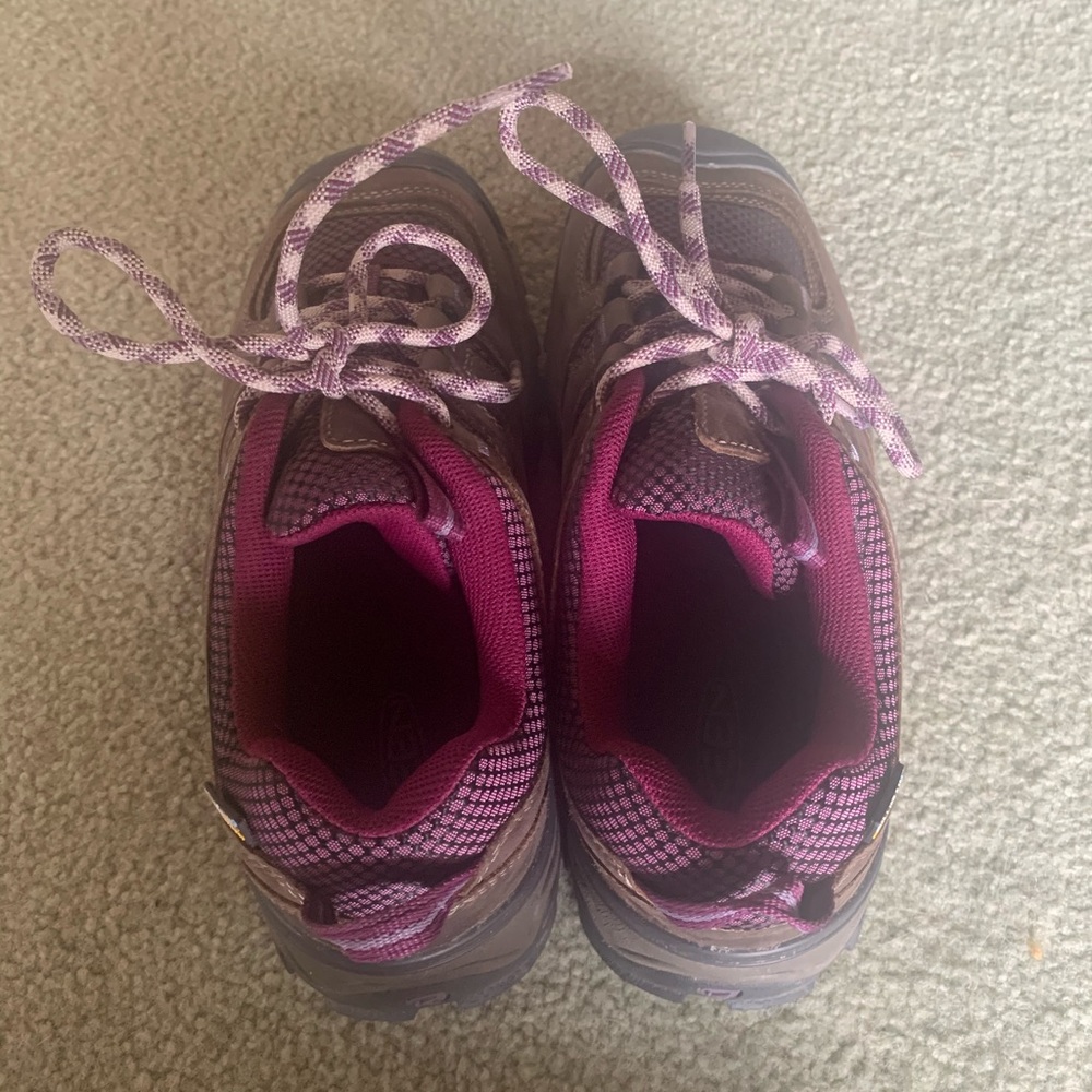 Keen WOMEN'S GYPSUM II size 7